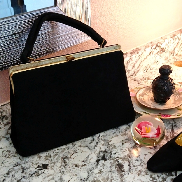Vintage Handbags - Vintage 1960s Elegant Black Wool Felt Handbag
